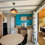 キャンプ場 La Croix Du Sud 4*