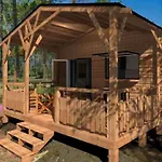 キャンプ場 La Croix Du Sud 4*