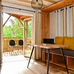 La Croix Du Sud 4*