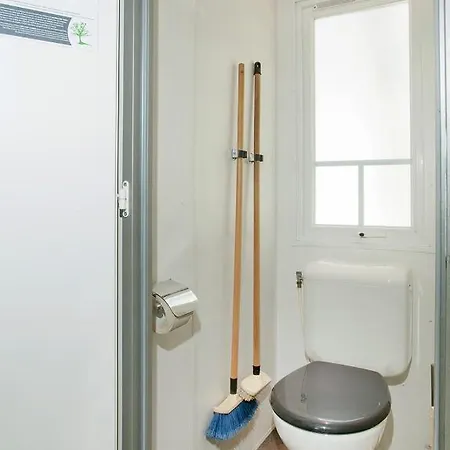 La Croix Du Sud مكان تخييم راماتويل