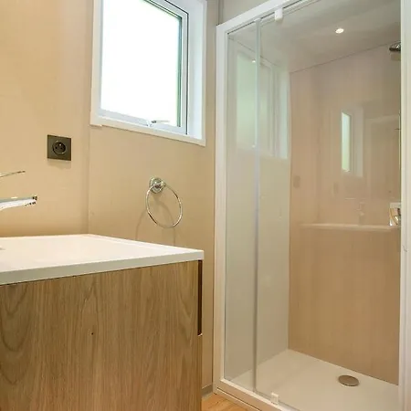 مكان تخييم La Croix Du Sud