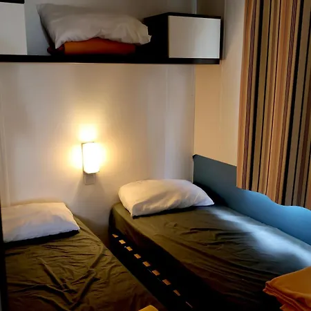 مكان تخييم La Croix Du Sud راماتويل