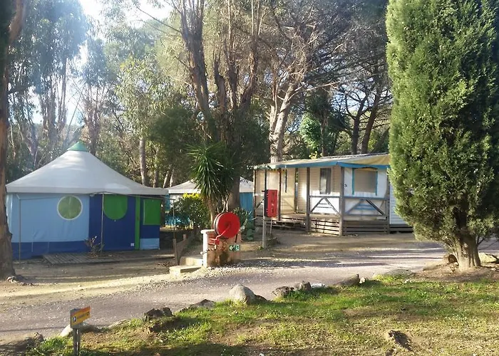 La Croix Du Sud Kemping