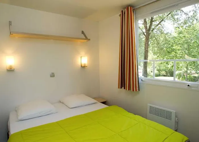 La Croix Du Sud Kemping 4*