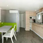 La Croix Du Sud 营地 4*