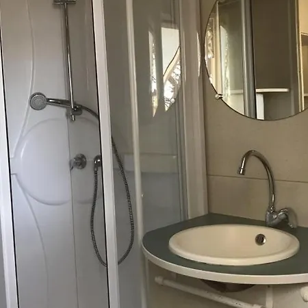 La Croix Du Sud Camping