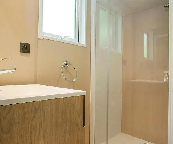 אתר קמפינג La Croix Du Sud