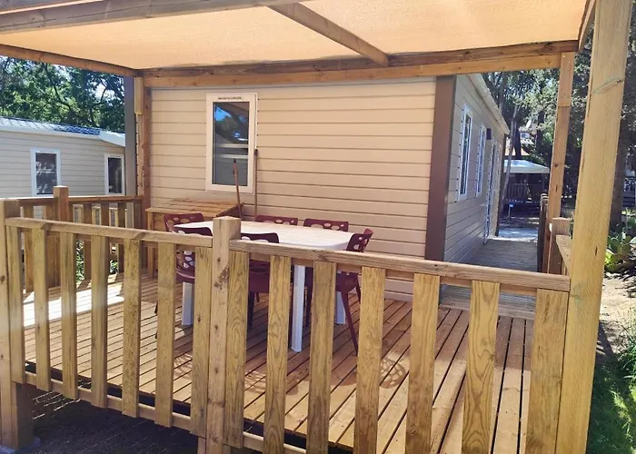 La Croix Du Sud אתר קמפינג רמטואל