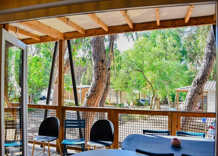 אתר קמפינג La Croix Du Sud