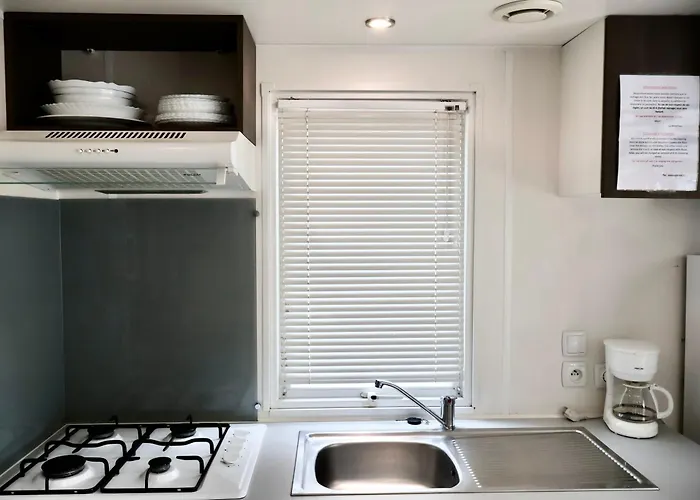 אתר קמפינג La Croix Du Sud