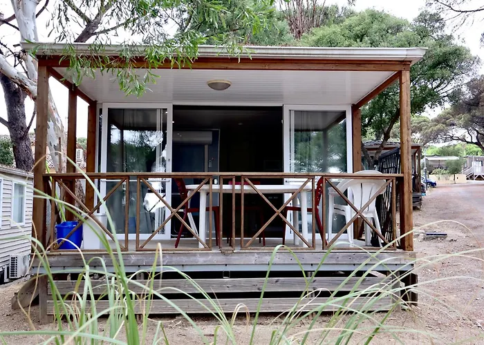 La Croix Du Sud אתר קמפינג 4*