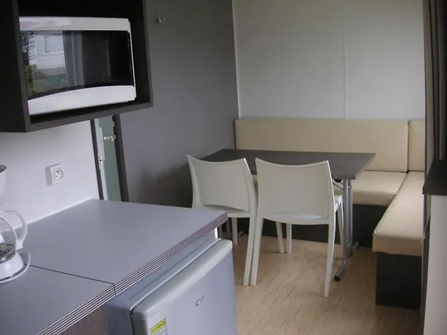 אתר קמפינג La Croix Du Sud רמטואל